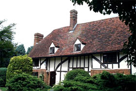 The front of Southend Farm, a wealden house